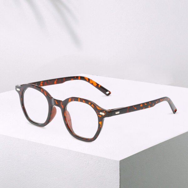 Fashionable Lightweight Simple Reading Glasses For Men And Women - Image 4